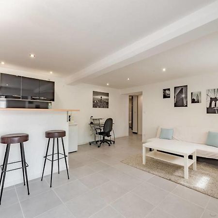 Guestready - Modern And Spacious Flat Near Vaise Лион Экстерьер фото